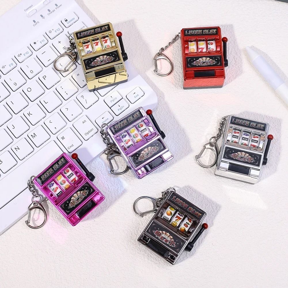 Retro Stress Reliever Keychain - Fruit Slot Machine recension och pris