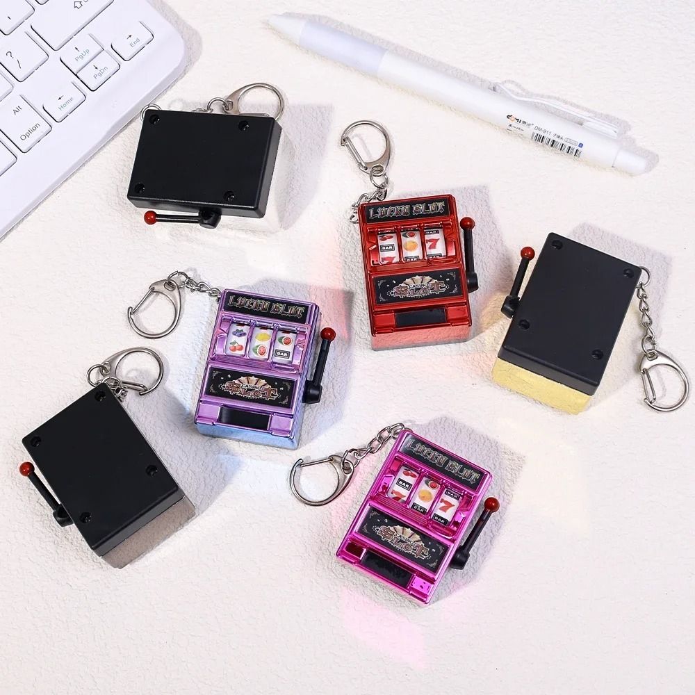 Retro Stress Reliever Keychain - Fruit Slot Machine recension och pris