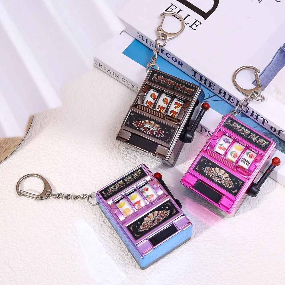Retro Stress Reliever Keychain - Fruit Slot Machine recension och pris